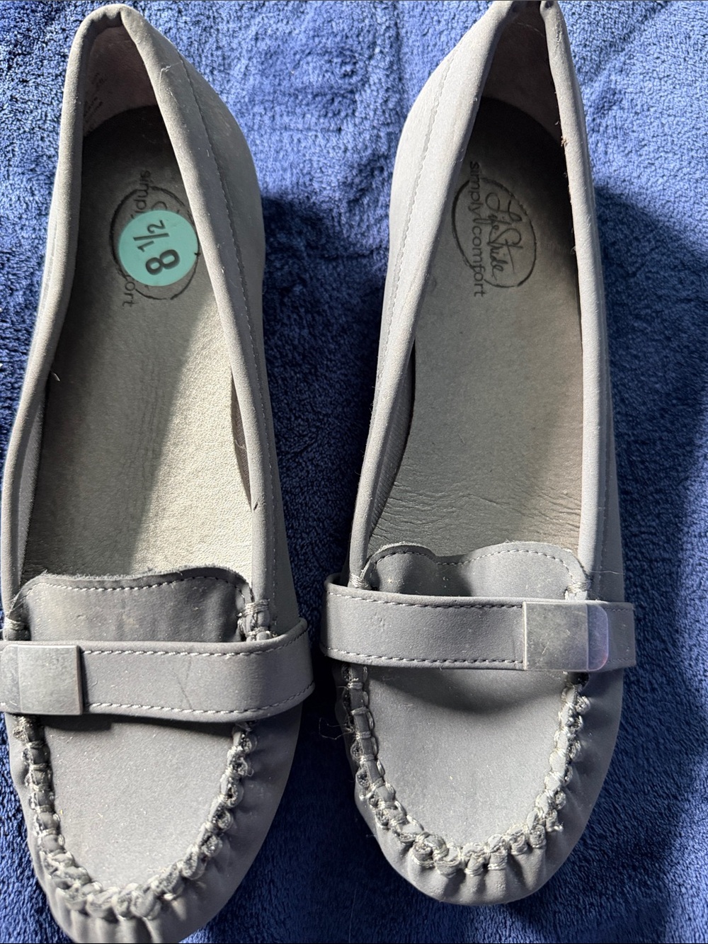 Life Stride Women's Light Gray Slip-On Moccasin Loafers